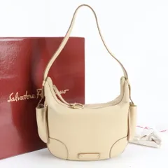 サルヴァトーレフェラガモ ガンチーニ ホーボー レザー ショルダーバッグ 肩掛け ワンショルダー トート レディース RBE DS35-6【中古】