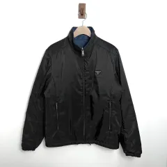 { 48 } PRADA プラダ 三角ロゴ リバーシブル 軽量 ダウン