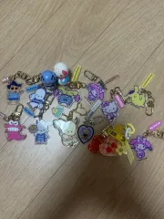 サンリオ クレヨンしんちゃん キーホルダー まとめ売り
