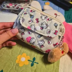 新品) ハローキティ キルティング カードウォレット/ポーチ/コインケース