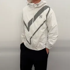 MLB ニューヨーク・ヤンキース フード ジャケット