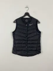 最後 M ナイキ レディース エアロロフト ダウンベスト ランニング ゴルフ 黒 NIKE（ナイキ） エアロロフト AEROLOFT 800 パンチホール メッシュ