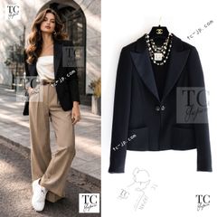 CHANEL - 80万 シャネル 春夏 サマー クルーズ ジャケット CHANEL ブラック 黒 レア 貴重CC ハート ボタン ウール シルクカラー 34 超美品 ランウェイ登場 シャネル ジャケット CHANEL ブラック CC ハート ボタン ウール シルク