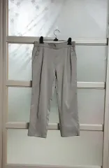 ベージュ色 ボタン ポイント スラックス //新品