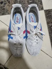 オニツカタイガー スニーカー