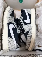 エアジョーダンレトロ ローOG (gs) NIKE 240