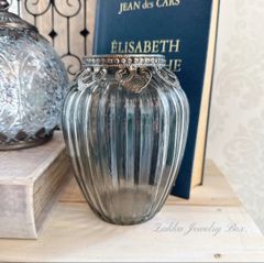 Item thumbnail for item 74adaa45-6cdd-4d78-a469-1e277e931d1c