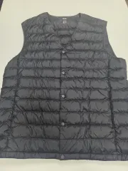 UNIQLO ユニクロ 軽量ダウンジャケット（ブラック）Lサイズ