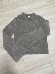 未使用) ZARA ザラ セミクロップド ニット (M)