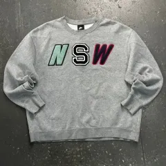 105 NIKE NSW スウェット