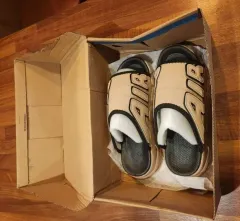 ナイキ エア モア アップテンポ スライド