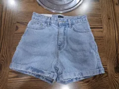 ライトブルー ロールアップ デニム ハーフパンツ (スモールサイズ)