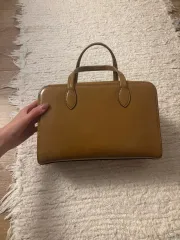 TOUT Y EST LOQUET BAG スモール