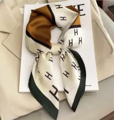 Hパータン スクエア スカーフ(新品)