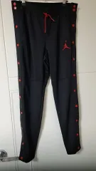 ジョーダン ブラック/レッド スナップ トラック パンツ 32