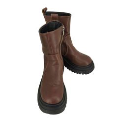 Item thumbnail for item c0275c88-9454-4f2b-8991-4e583b6335fc