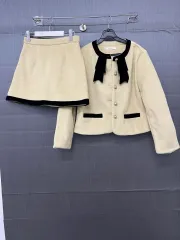 ジャケット スカート セットアップ