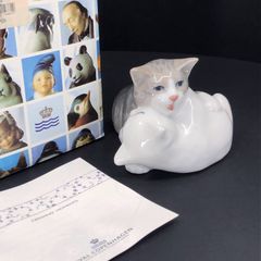 希少 Royal Copenhagen フィギュリン ブルーパルメッテ 犬 - メルカリ