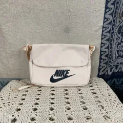 NIKE フューチュラ 365 ミニ クロスバック バッグ