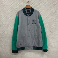 MLB ニューヨーク・ヤンキース キルティング スタジャン ジャケット アウター 110 A07306