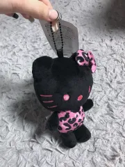 クラシック 日本 Sanrio HELLO KITTY 正規品 ブラック ギャル レオパード キーホルダー