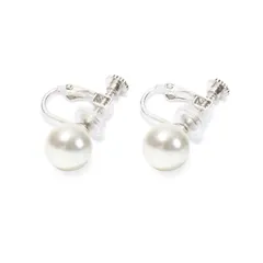 【新品】 [クレインズコレクション] 日本製 磨き貝パール イヤリング 選べるカラー 天然 花珠級 真珠 シリコンパッド ケース付 ロゴ入りミニ巾着 5年 冠婚葬祭 (ホワイト×シルバー, E6mm) 1