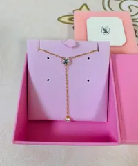 スワロフスキー　Swarovski Yネックレス