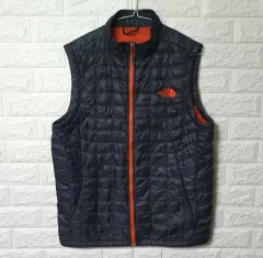 THE NORTH FACE ザノースフェイス 軽量ベスト 出品