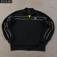 ナイキ ブラック ライン トラック ジャケット