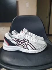 アシックス 白 スニーカー ランニングシューズ (240)