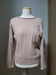 服 ニット ケーブル編み ピンク 長袖 セーター