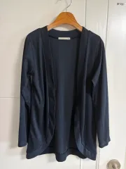 （日本 ヴィンテージ）ニット カーディガン ネイビー 長袖 季節の変わり目 薄い インナー 基本 M