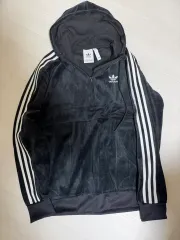 新品 アディダス ツアーベルベット ジッパー フーディー Tシャツ S