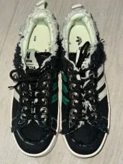 アディダスとソン フォー ザ ミュート キャンパス 80s コア ブラック 275