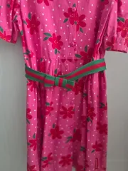 BEBE DE PINO ベベデピノ ピンク 花柄 半袖 ONE PIECE + ベルト 130