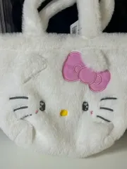 (新品) サンリオ ハローキティ ファーバッグ 正規品