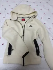 ナイキ テックフリース アイボリー フーディ ジップアップ