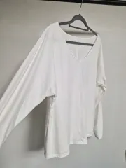 一回 実際に着用 Free! Vネック ルーズフィット Tシャツ