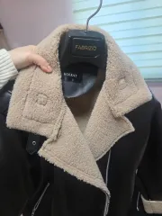 WOMEN オーバーサイズ ムートン フリース ジャケット Black_Beige