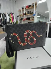 50% セール グッチ キングスネーク クラッチバッグ