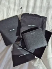 Saint Laurent サンローラン 二つ折り財布 新品