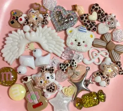 No.650 デコレーションパーツ　まとめ売り　デコパーツ　ネイルパーツ