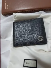 グッチ ブラック 二つ折り財布 インターロッキング GG ロゴ