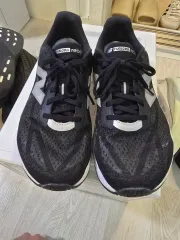 ニューバランス フューエルセル レベルv5 黒 260mm