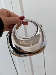バッグ レディース ショルダーバッグ 新作アクリルミニハンドバッグ、ファッションクラッチ、クレセントムーン型パーソナライズ イブニングバッグ、ショルダーチェーン クロスボディバッグ