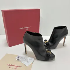 Salvatore Ferragamo サルヴァトーレフェラガモ☆ヴァラリボンアンクルブーツ ブーティ ブラックのサムネイル