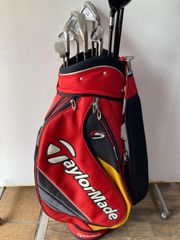 TaylorMade ゴルフバッグ レッド/ホワイト トゥルーライト - メルカリ