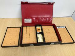 麻雀牌 麻雀牌セット 黒背牌 赤ドラ入り ケース付き 昭和レトロ 麻雀