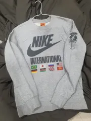 ナイキ ヴィンテージ インターナショナル スウェット