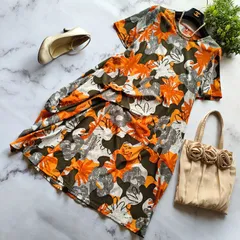 近年 t.b センソユニコ ストレッチ アシンメトリー 花柄ワンピース L